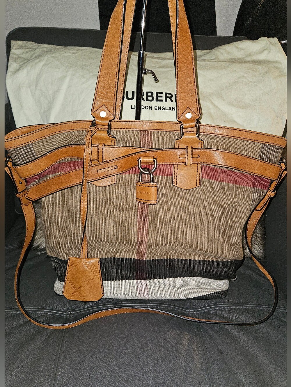 Burberry Large 2way Tote W/ Strap & Dustbag